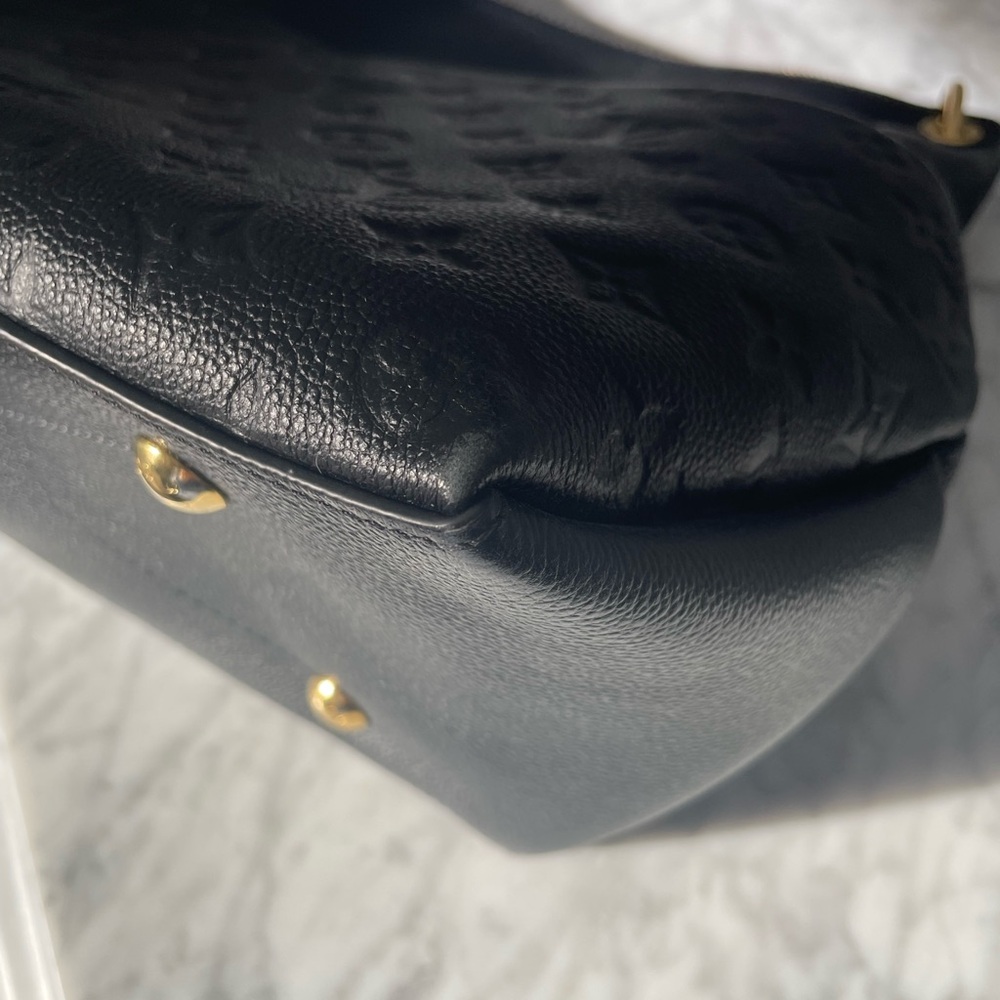 Louis Vuitton Black Maida Hobo - Picture 11 of 17